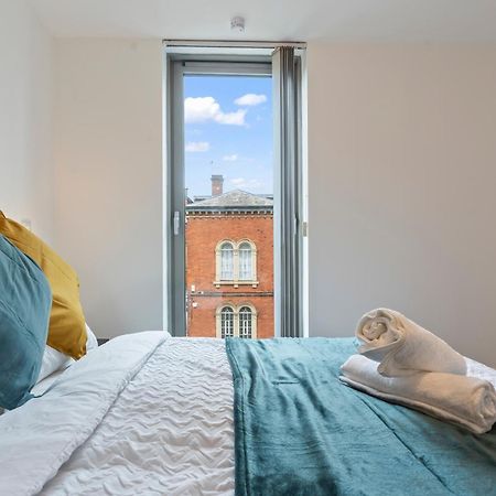 Heart Of City Centre Luxury Apartment With Secure Underground Parking 伯明翰 外观 照片